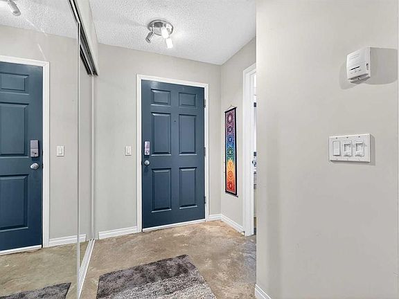 4th image of 1808 N 36th Ave SW #324