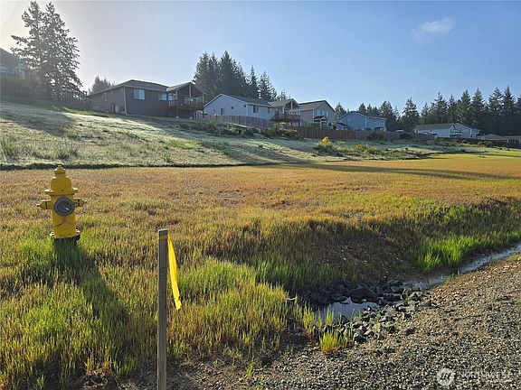 3rd image of 70 E Virgil Drive W
