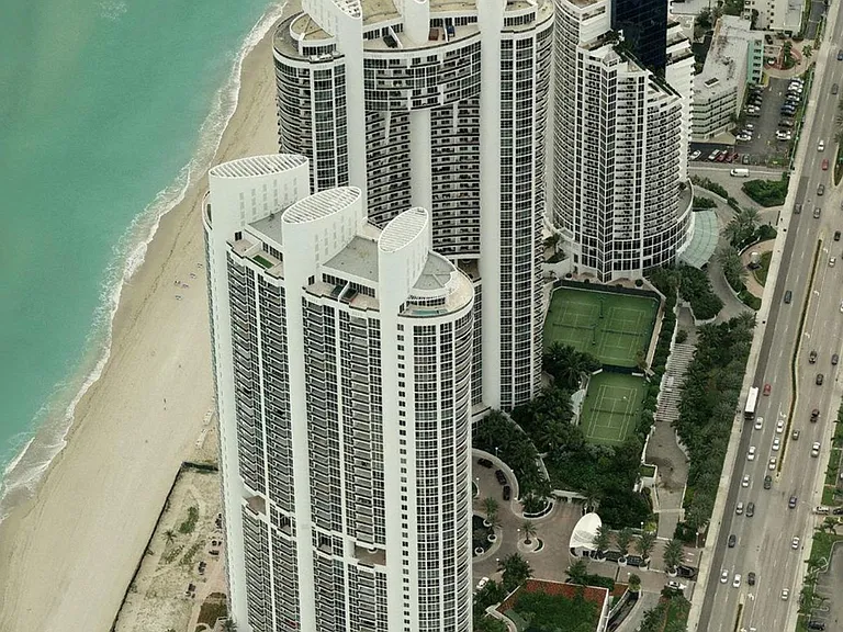 18201 Collins Ave #1705 — Photo 24
