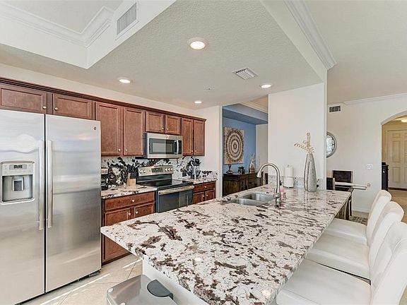 4th image of 16814 VARDON TERRACE #103