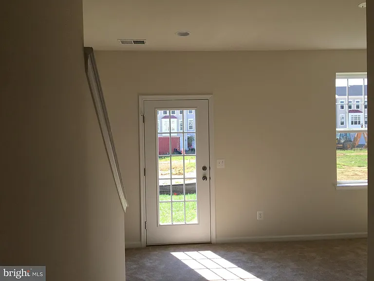 202 Apsley Ter — Photo 18