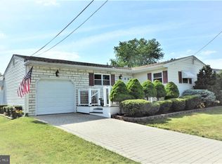 110 Argonne Ave, Hamilton, NJ 08620