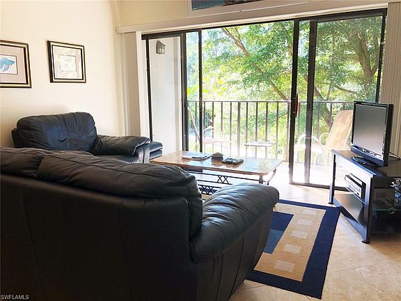 3rd image of 3323 Olympic Dr APT 724