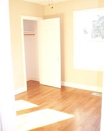 3rd image of 111 Westminister Dr