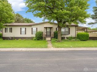 5205 Suncrest Dr, Dayton, OH 45414