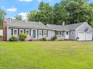 129 Valley Rd, Dracut, MA 01826