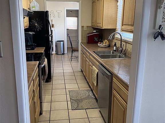 4th image of 1504 W Missouri Ave