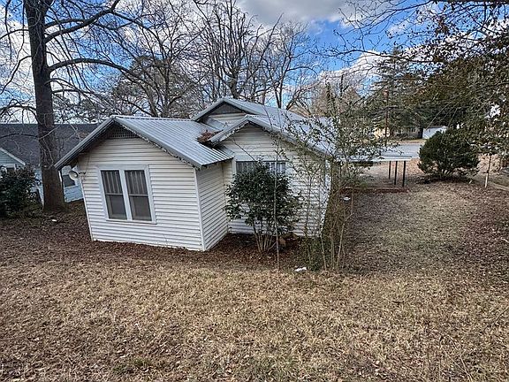 2nd image of 1734 Rocky Hollow Rd