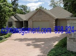 1835 Yelk Rd, Marshall, WI 53559