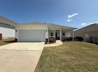 357 Spyglass Hill Dr, Perry, GA 31069