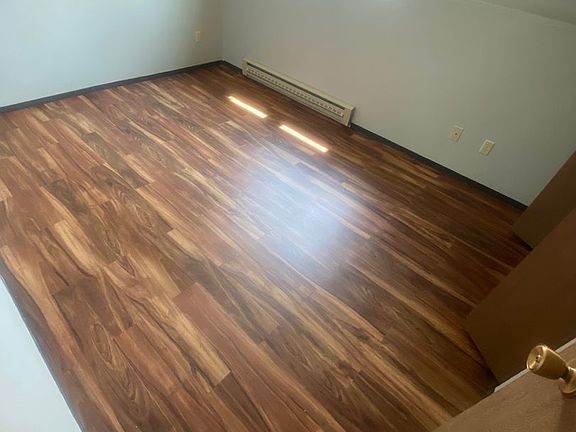 2nd image of 902 & 904 9th St #W102