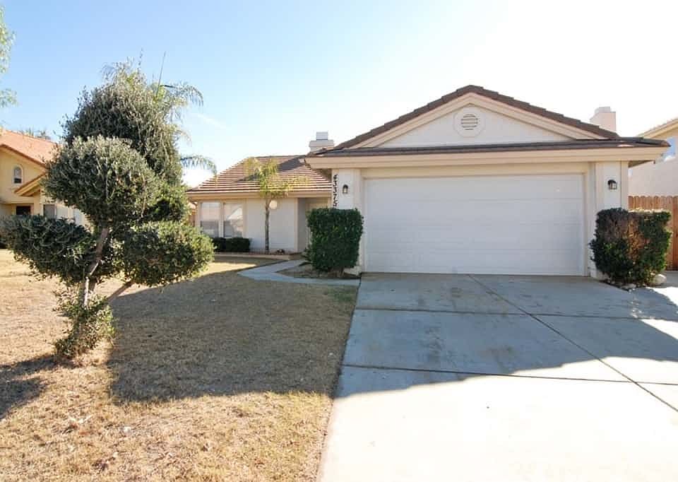1st image of 43375 Peartree Ln