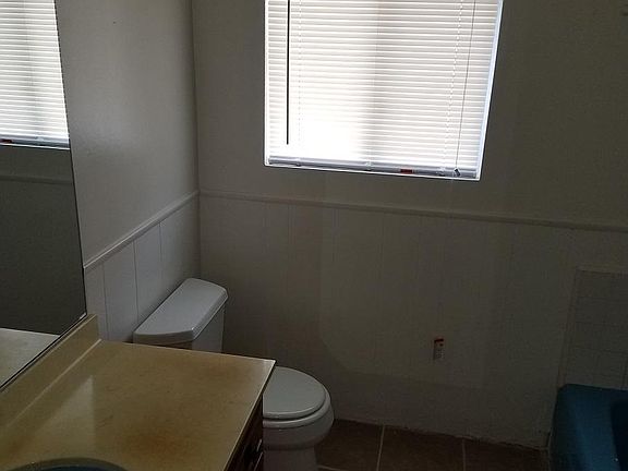 3rd image of 495 S Hermosa St