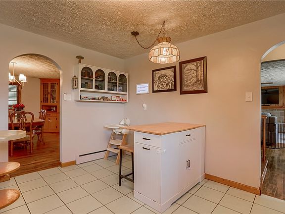 5th image of 1931 Menoher Blvd