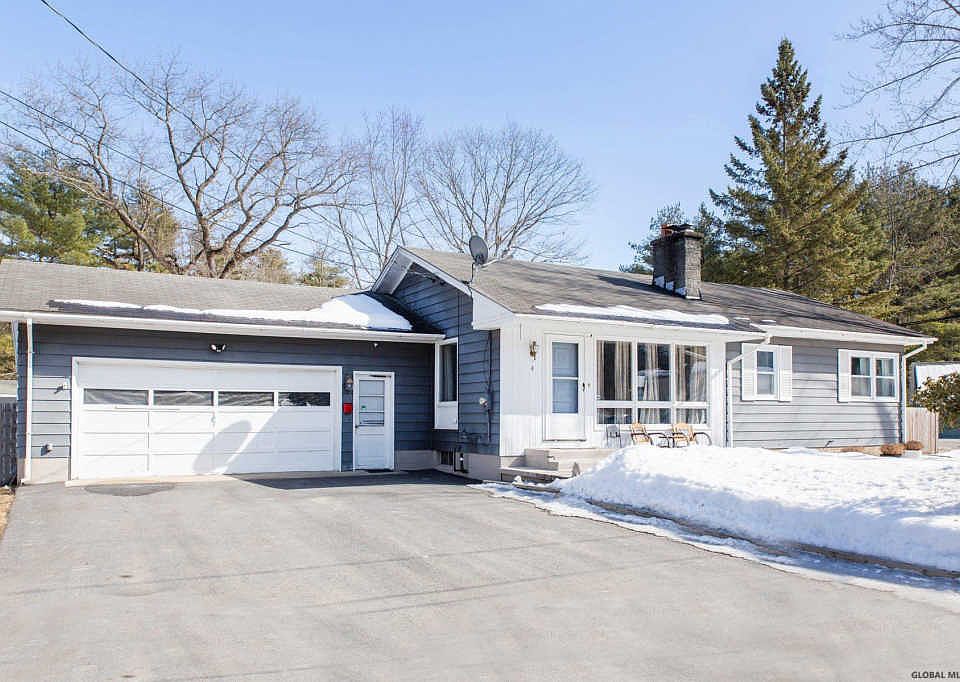 1st image of 4 Braydon Ave