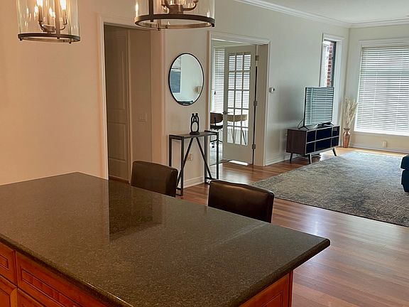 3rd image of 250 Daniel Burnham Sq Unit 708