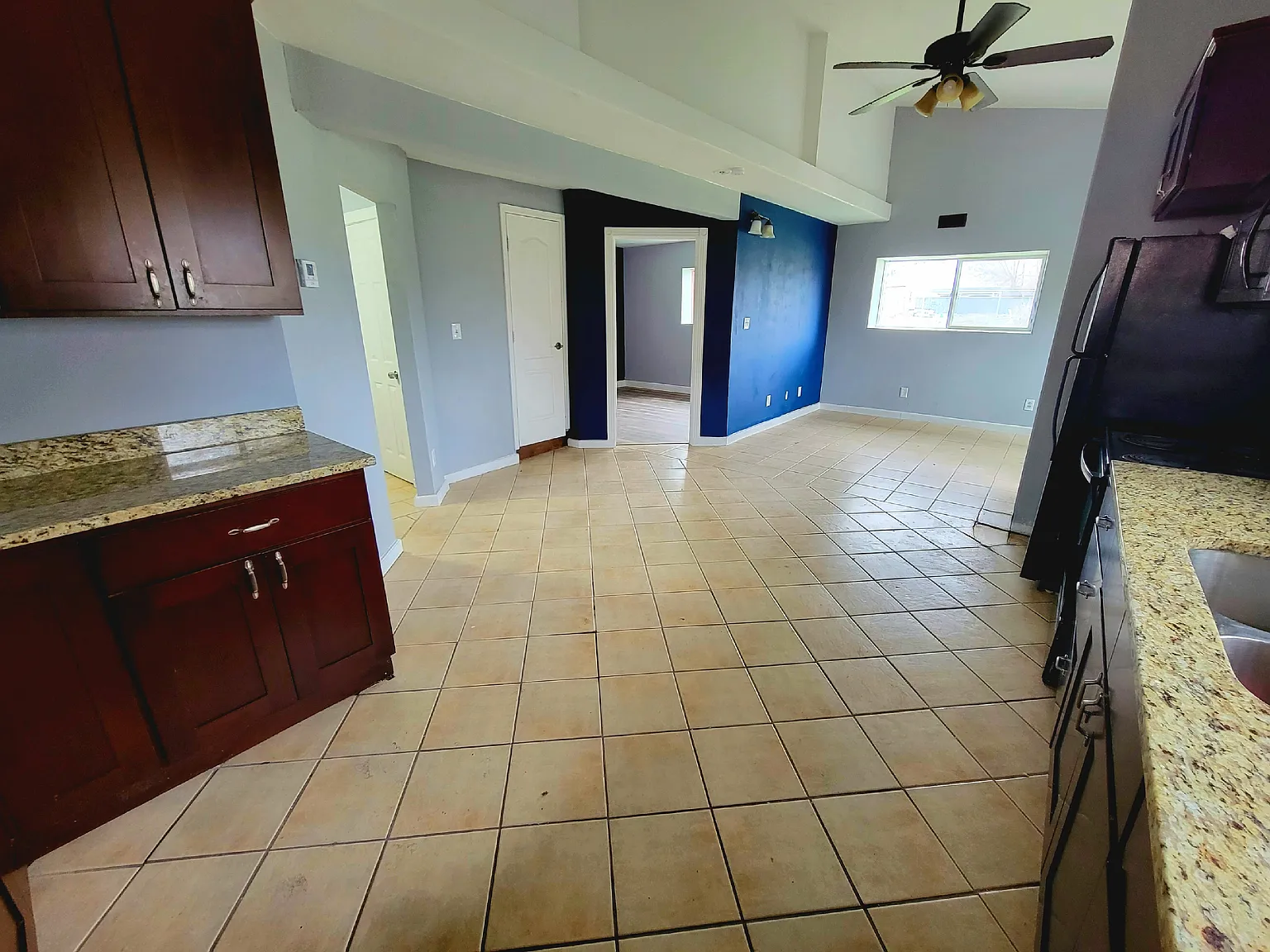 2 bed, 1225 sqft, $1,595 — Photo 2