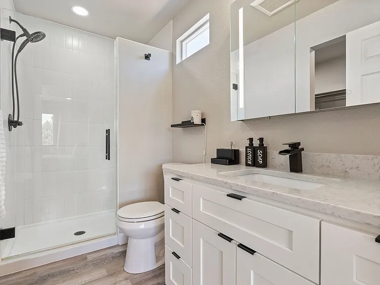 4126 Hayes Ave — Photo 14