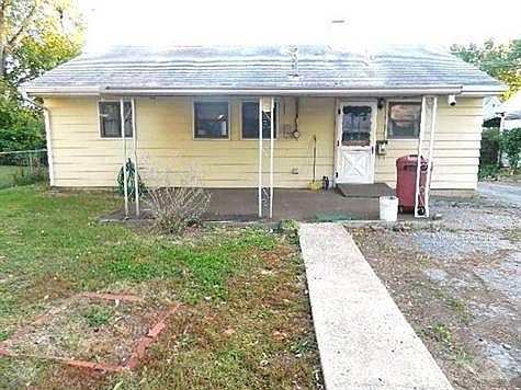 4th image of 3117 Messanie St