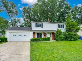 26941 Adele Ln, Olmsted Township, OH 44138