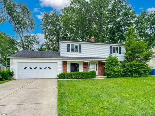26941 Adele Ln, Olmsted Township, OH 44138