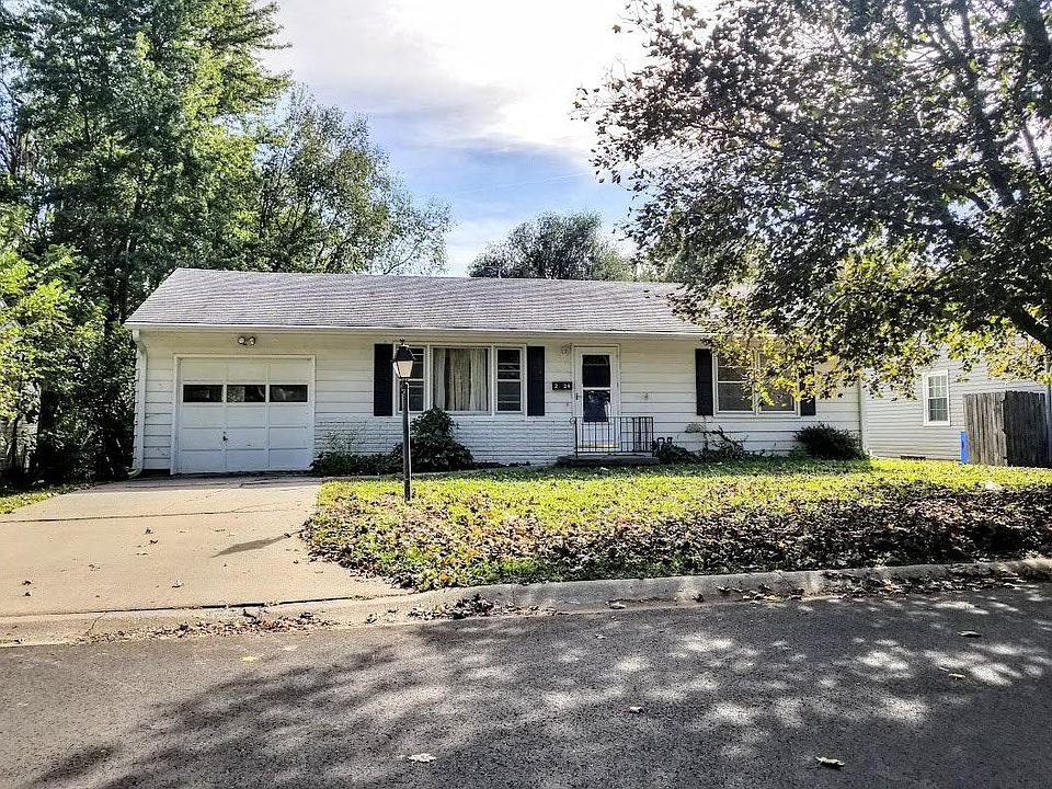 1st image of 2524 Carter Ave