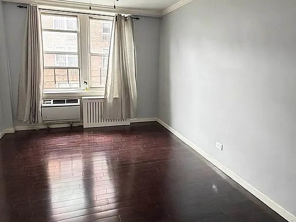 5th image of 6741 Burns St APT 104