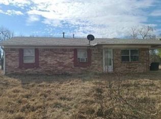 611 E Dyer Ave, Coalgate, OK 74538