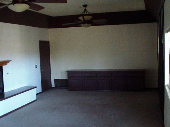 3rd image of 2373 Mountain View Dr