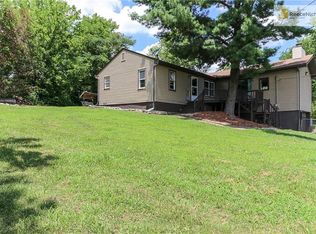 18010 E Holke Rd, Independence, MO 64057