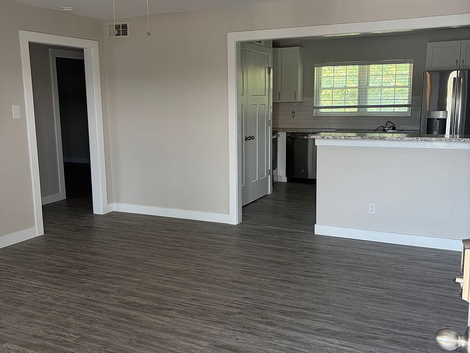 FRONT DOOR INTO LIVING ROOM