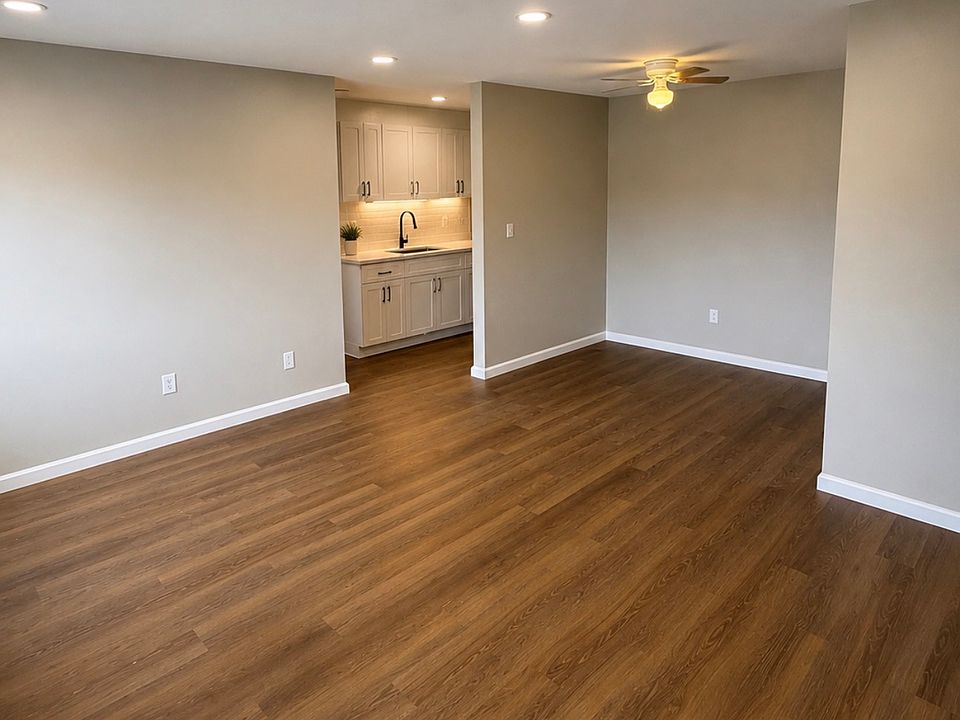 1st image of 1425 Elbur Ave #10