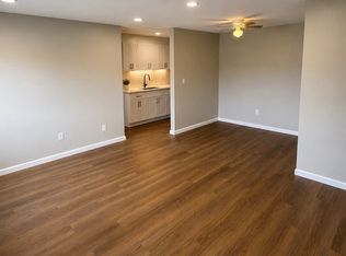 1425 Elbur Ave #10, Lakewood, OH 44107