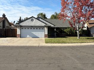 917 Bordeaux Dr, Modesto, CA 95351
