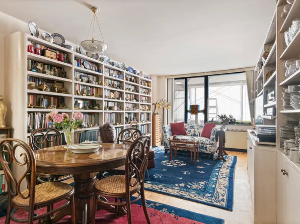 171 East 84th Street image 1 of 4
