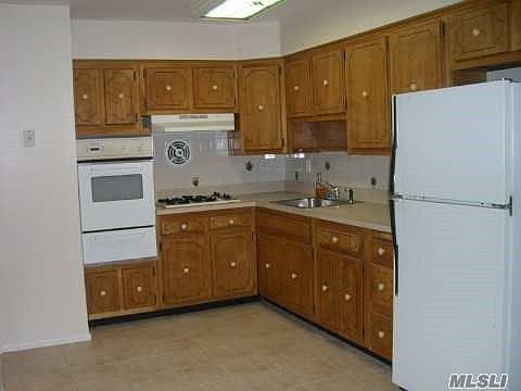 5th image of 13533 82nd Ave