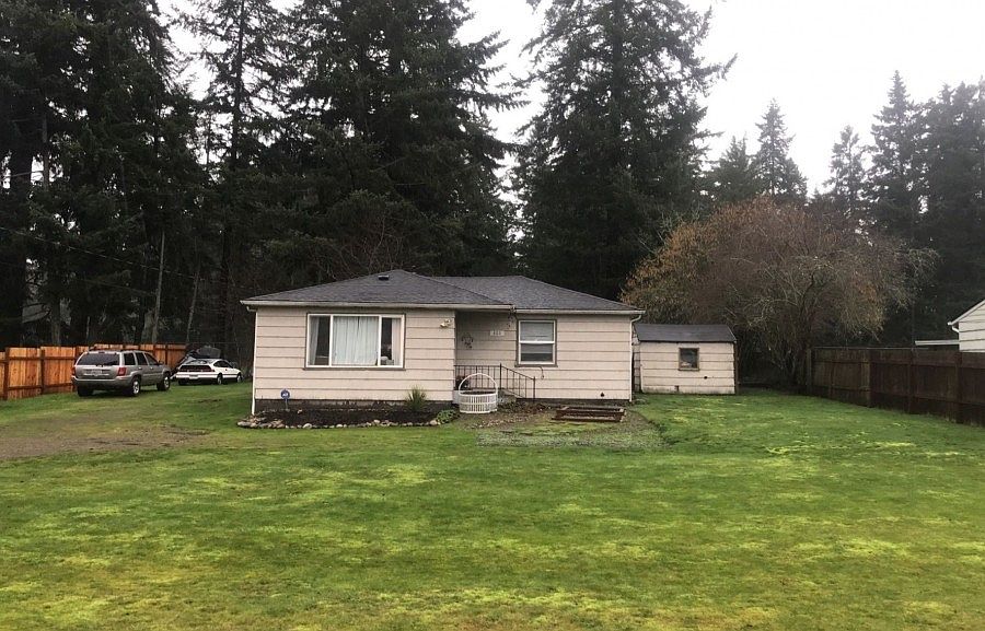1st image of 425 160th St S