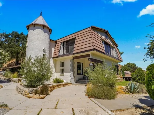 31161 Delwood St, Val Verde, CA 91384