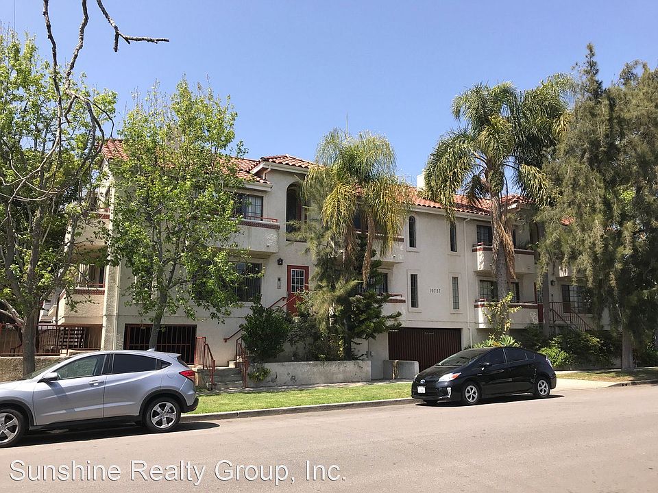 1st image of 10737 La Grange Ave #9690442
