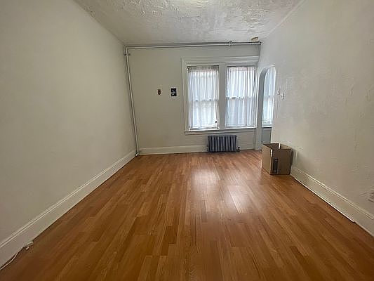 1st image of 242 Flatbush Ave #2