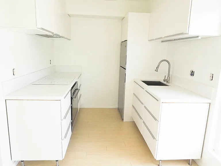 4865 Saratoga Ave — Photo 5