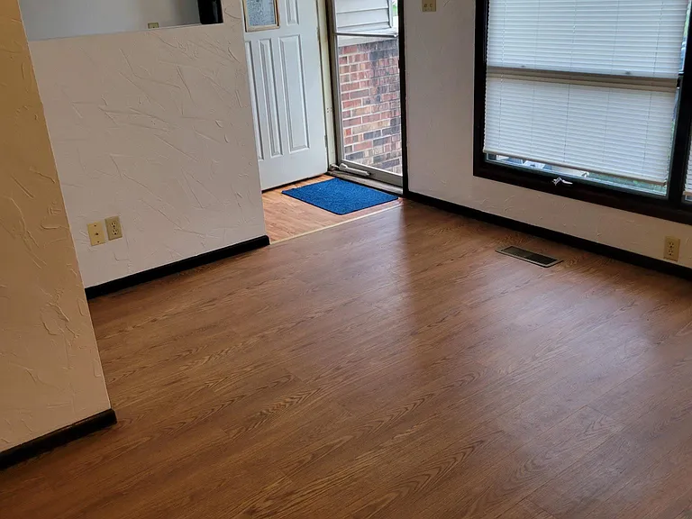 601 Meadow Crest Dr — Photo 9