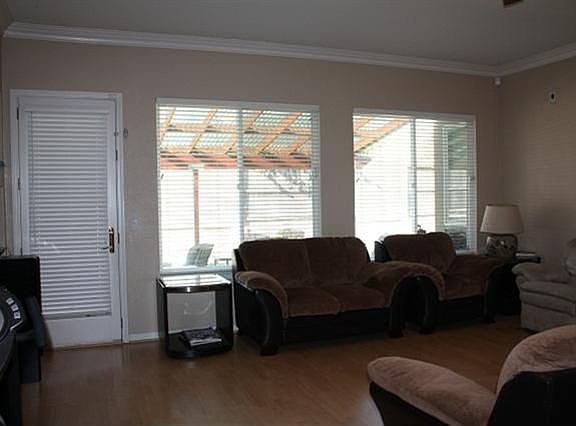 5th image of 3221 Tenaya Ln