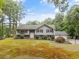 15 1/2 Algonquin Rd, Canton, MA 02021