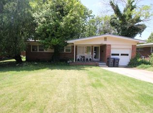 1633 Montana St, El Dorado, KS 67042