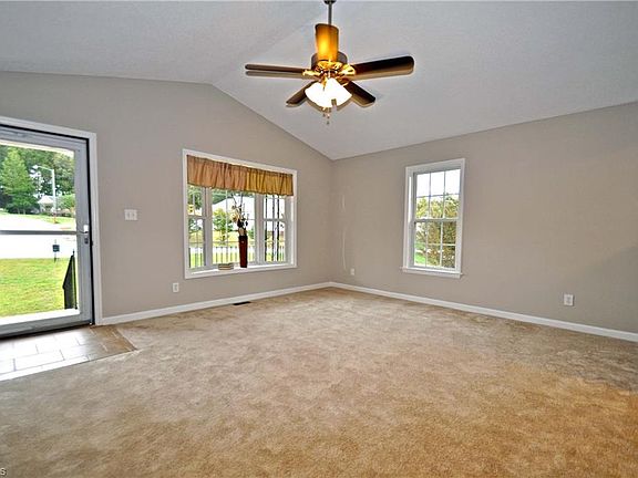 4th image of 4207 Summitview Dr