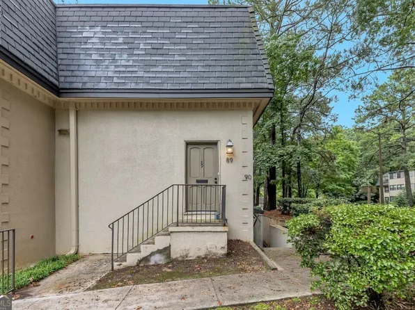 89 Chaumont Sq NW, Atlanta, GA 30327
