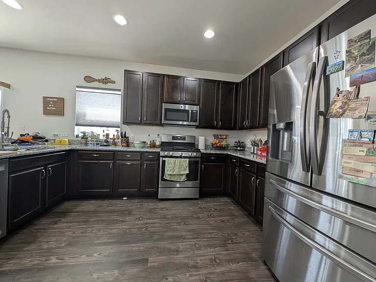 3759 Saint James Ct — Photo 17