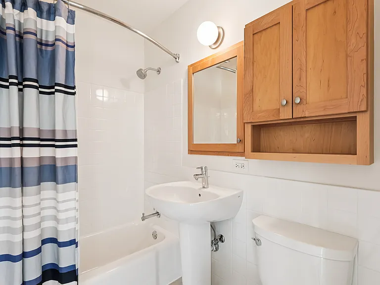 1301 Delaware Ave SW #N807 — Photo 36