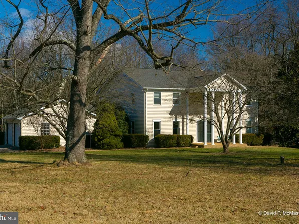 180 Pittsburg Lndg, Charles Town, WV 25414